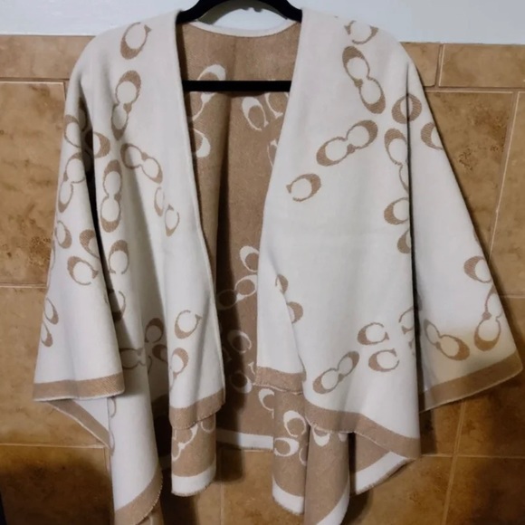 Coach Jackets & Blazers - ! OH, SO BEAUTIFUL ! COACH SIGNATURE LOGO PONCHO !❤️❤️